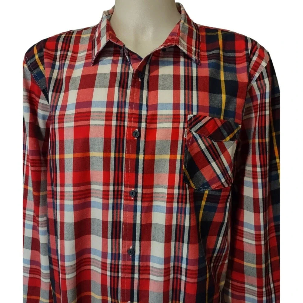 Levi's Shirt XXL Men's Plaid Red Multi Color Long Sleeve Button Down Cabin Core‎